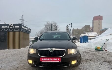 Skoda Superb III рестайлинг, 2012 год, 830 000 рублей, 2 фотография