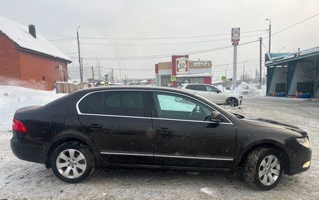 Skoda Superb III рестайлинг, 2012 год, 830 000 рублей, 7 фотография