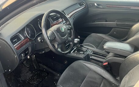 Skoda Superb III рестайлинг, 2012 год, 830 000 рублей, 12 фотография