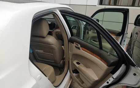 Chrysler 300C II, 2011 год, 3 200 000 рублей, 6 фотография