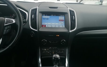 Ford S-MAX II, 2016 год, 1 500 000 рублей, 3 фотография