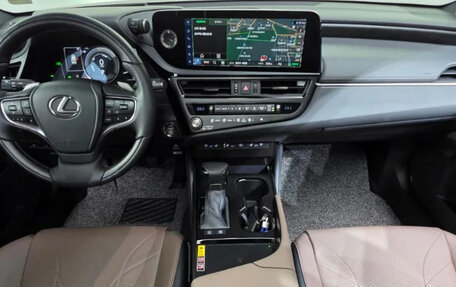 Lexus ES VII, 2024 год, 8 650 000 рублей, 4 фотография