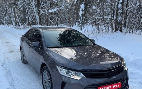 Toyota Camry, 2016 год, 2 400 000 рублей, 2 фотография