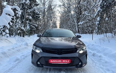 Toyota Camry, 2016 год, 2 400 000 рублей, 6 фотография