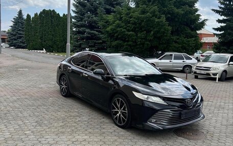 Toyota Camry, 2020 год, 2 950 000 рублей, 2 фотография