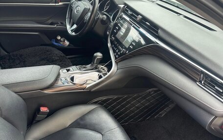 Toyota Camry, 2020 год, 2 950 000 рублей, 7 фотография