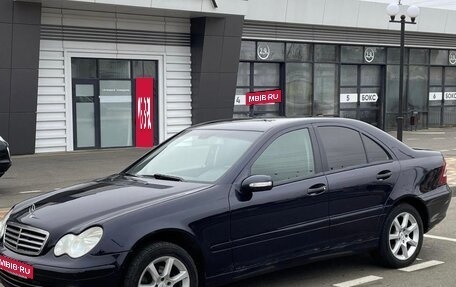 Mercedes-Benz C-Класс, 2006 год, 670 000 рублей, 4 фотография