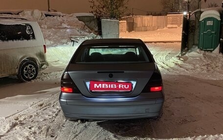 Mercedes-Benz C-Класс, 2003 год, 850 000 рублей, 16 фотография