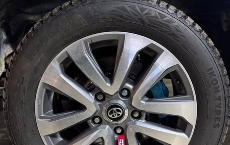 Toyota Land Cruiser 200, 2013 год, 4 000 000 рублей, 9 фотография