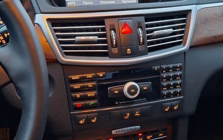 Mercedes-Benz E-Класс, 2009 год, 950 000 рублей, 4 фотография