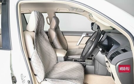 Toyota Land Cruiser Prado 150 рестайлинг 2, 2019 год, 4 770 000 рублей, 10 фотография