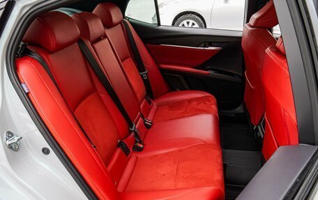 Toyota Camry, 2024 год, 3 998 000 рублей, 7 фотография