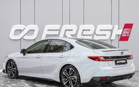 Toyota Camry, 2024 год, 3 998 000 рублей, 2 фотография