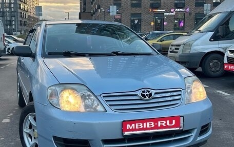 Toyota Corolla, 2004 год, 430 000 рублей, 1 фотография