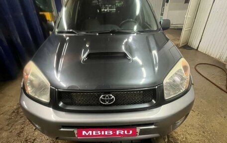 Toyota RAV4, 2004 год, 700 000 рублей, 1 фотография