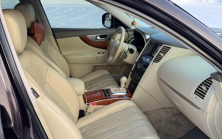 Infiniti QX70, 2015 год, 3 000 000 рублей, 11 фотография