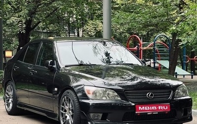 Lexus IS II рестайлинг 2, 2003 год, 930 000 рублей, 1 фотография