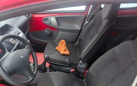 Peugeot 107 I рестайлинг, 2011 год, 410 000 рублей, 8 фотография