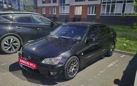 Lexus IS II рестайлинг 2, 2003 год, 930 000 рублей, 3 фотография