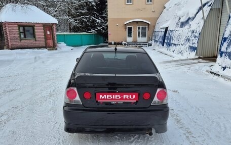 Lexus IS II рестайлинг 2, 2003 год, 930 000 рублей, 9 фотография