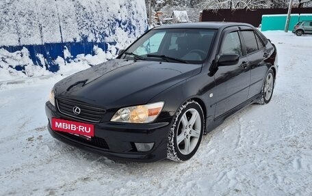 Lexus IS II рестайлинг 2, 2003 год, 930 000 рублей, 12 фотография