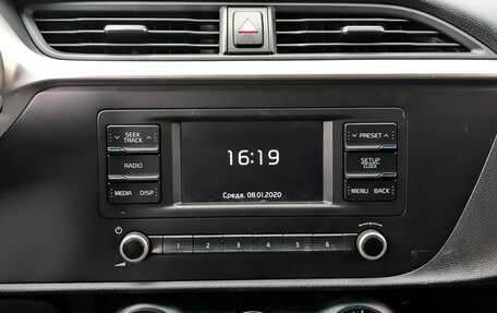 KIA Rio IV, 2021 год, 915 000 рублей, 15 фотография