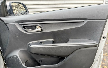 KIA Rio IV, 2021 год, 915 000 рублей, 24 фотография