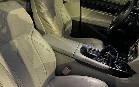 BMW 7 серия, 2018 год, 4 850 000 рублей, 17 фотография