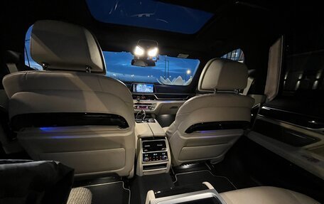 BMW 7 серия, 2018 год, 4 850 000 рублей, 11 фотография