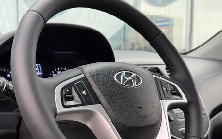 Hyundai Solaris II рестайлинг, 2014 год, 997 000 рублей, 15 фотография