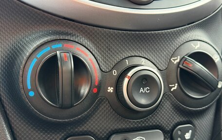 Hyundai Solaris II рестайлинг, 2014 год, 997 000 рублей, 19 фотография