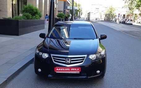 Honda Accord VIII рестайлинг, 2011 год, 1 860 000 рублей, 2 фотография