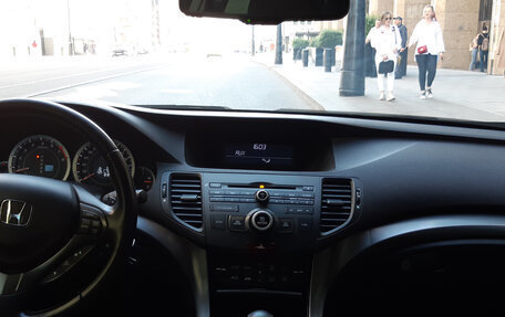 Honda Accord VIII рестайлинг, 2011 год, 1 860 000 рублей, 13 фотография