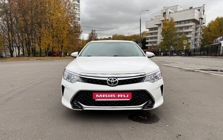 Toyota Camry, 2015 год, 1 750 000 рублей, 2 фотография