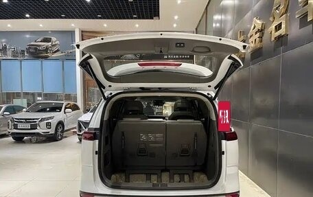 KIA Carnival, 2021 год, 5 000 000 рублей, 13 фотография