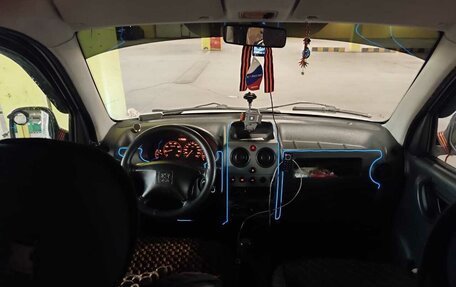 Peugeot Partner II рестайлинг 2, 2011 год, 530 000 рублей, 3 фотография