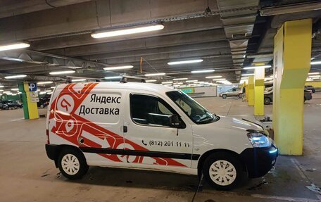 Peugeot Partner II рестайлинг 2, 2011 год, 530 000 рублей, 4 фотография