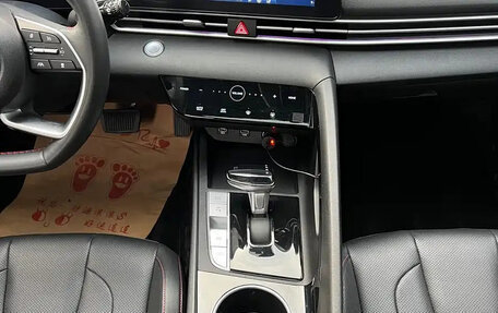 Hyundai Elantra, 2023 год, 1 450 000 рублей, 18 фотография