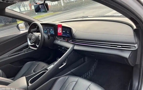 Hyundai Elantra, 2023 год, 1 450 000 рублей, 24 фотография