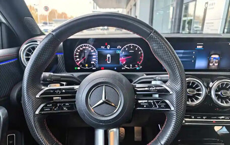 Mercedes-Benz A-Класс, 2023 год, 1 760 000 рублей, 14 фотография