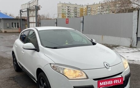 Renault Megane III, 2011 год, 690 000 рублей, 2 фотография