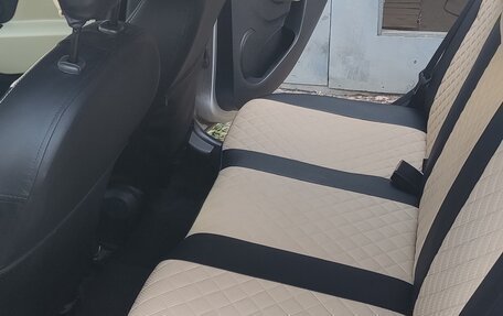 Renault Logan II, 2015 год, 600 000 рублей, 8 фотография