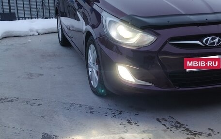 Hyundai Solaris II рестайлинг, 2011 год, 890 000 рублей, 7 фотография