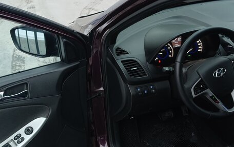 Hyundai Solaris II рестайлинг, 2011 год, 890 000 рублей, 14 фотография