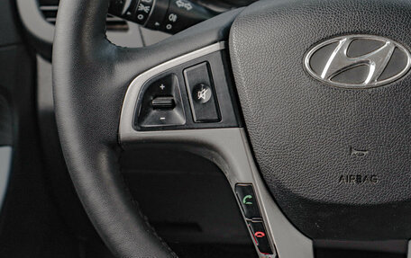 Hyundai Solaris II рестайлинг, 2015 год, 919 000 рублей, 11 фотография