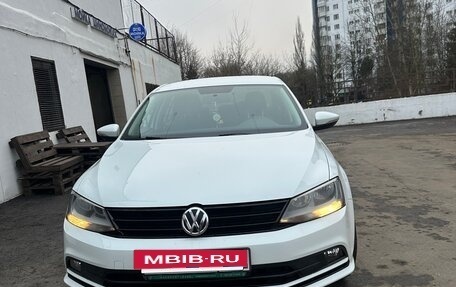 Volkswagen Jetta VI, 2018 год, 1 550 000 рублей, 2 фотография