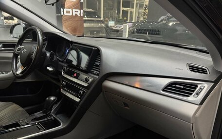 Hyundai Sonata VII, 2019 год, 1 749 000 рублей, 11 фотография