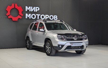 Renault Duster I рестайлинг, 2017 год, 1 350 000 рублей, 3 фотография