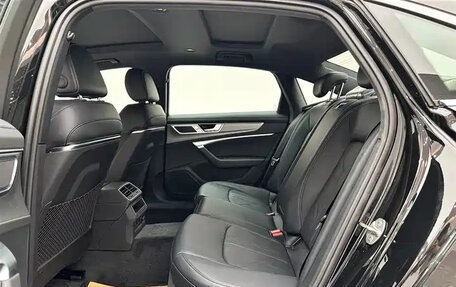 Audi A6, 2025 год, 5 650 000 рублей, 15 фотография