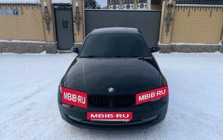BMW 1 серия, 2011 год, 780 000 рублей, 2 фотография